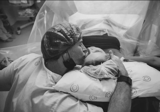 Isabella Scherer mostra primeira foto dos filhos e detalha experiência do parto: 'foi loucura'