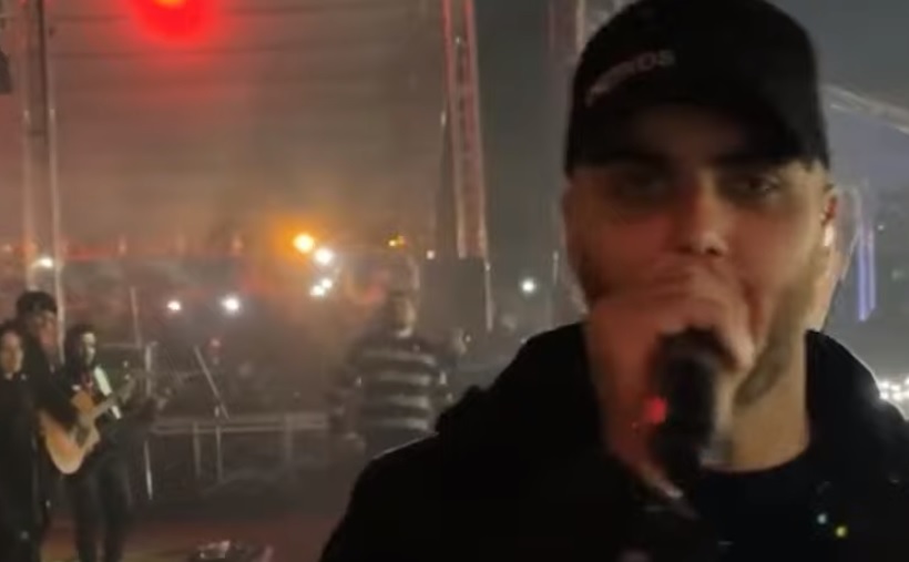 Zé Neto volta a criticar Anitta em show após polêmica: 'o leite da vaca não vem da caixinha'