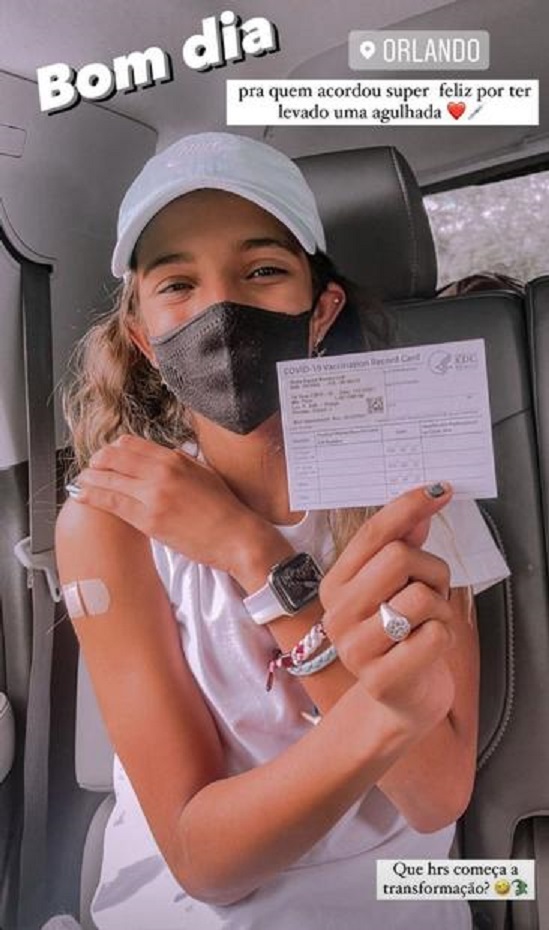 Aos 13, Rayssa Leal se vacina contra covid: 'transformação em jacaré'