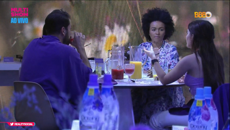 Jade é criticada ao escolher Natália, Gustavo e Larissa para almoço da Líder