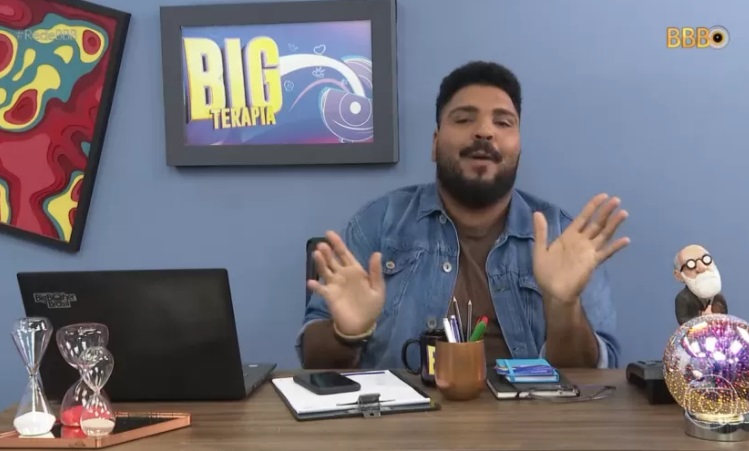 Paulo Vieira tira sarro de emissoras concorrentes da Globo; vídeo