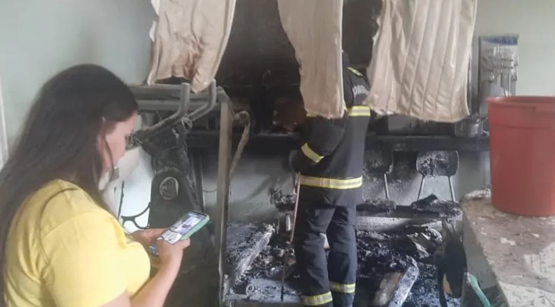 Laboratório da UEA pega fogo e universitária vai parar no hospital no Amazonas