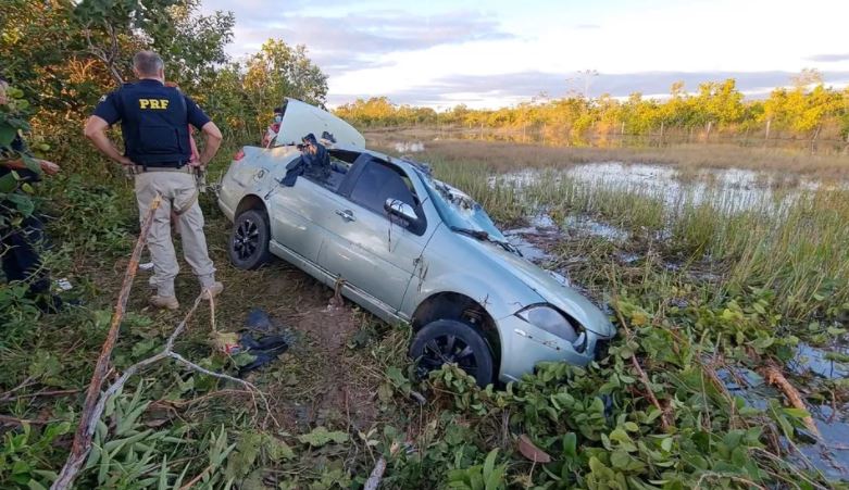 Acidente que matou família na BR-319 tem dois sobreviventes
