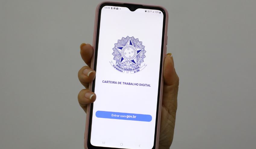 Do ensino fundamental ao superior: confira as 170 vagas de emprego Sine Manaus