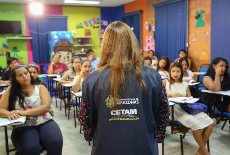 Inscrições em 59 cursos profissionalizantes do Cetam começam nesta segunda-feira