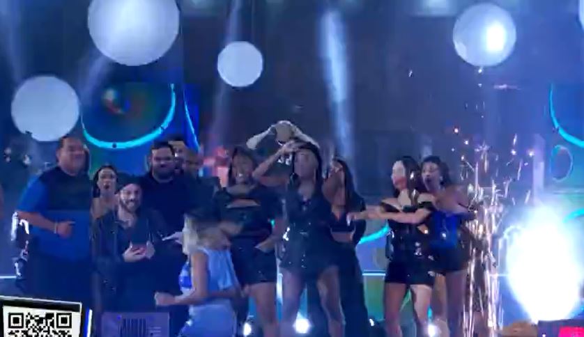 Com promessa para Rodriguinho, DJ Marlboro, Valesca Popozuda e Tati Quebra Barraco fazem festa no BBB