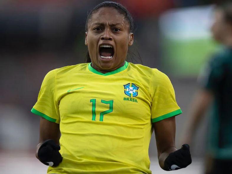 Brasil emplaca goleada com mais um gol de Ary Borges sobre o Panamá