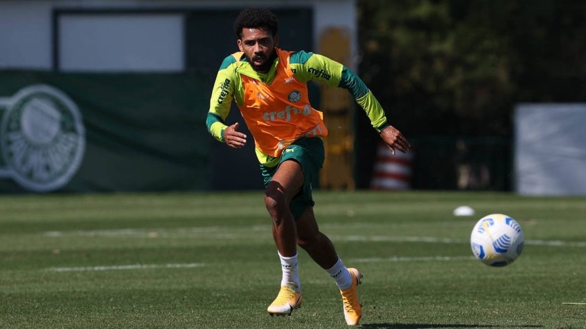 Matheus Fernandes é o oitavo jogador a testar positivo para covid no Palmeiras