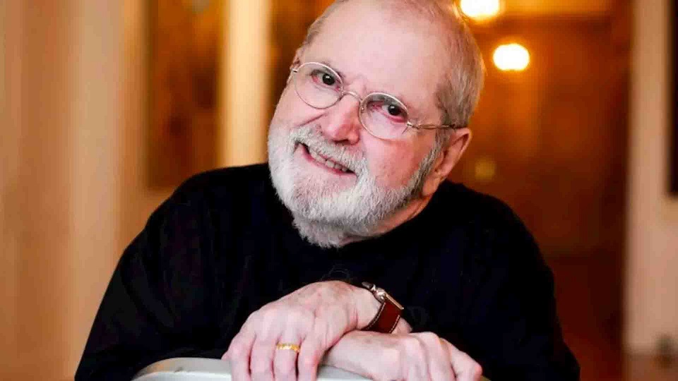 Jô Soares escolheu morrer em casa assistindo filmes, diz Drauzio em missa do 7º dia