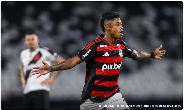 Bruno Henrique decide e Fla sai na frente por vaga na final