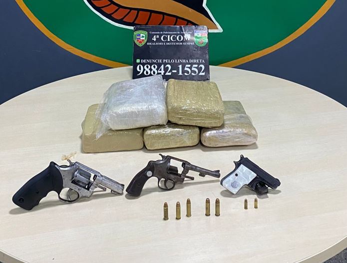 Morador é preso com 5 kg de drogas e armas em condomínio em Manaus