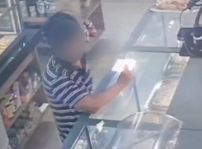 Adolescente que matou família vai passar por exame de sanidade mental