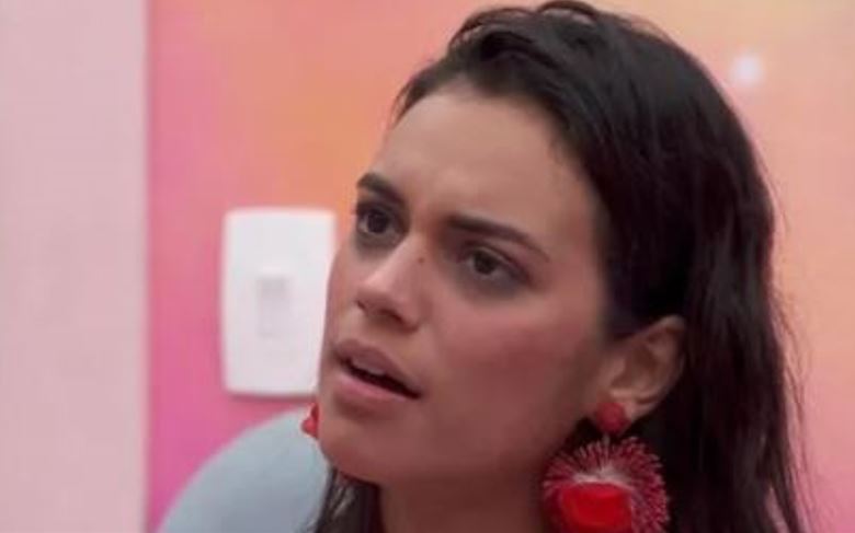 Alane se incomoda com romance de Isabelle e Matteus e dispara: 'pelo amor de Deus'