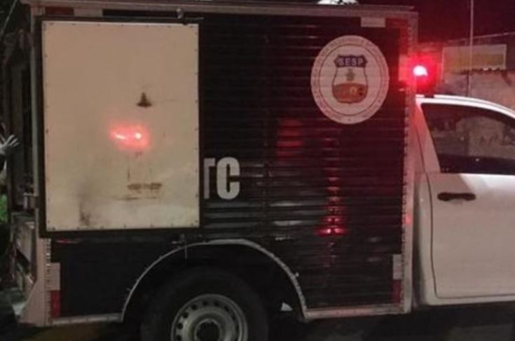Homem é morto a pauladas durante briga com atual de ex em Manaus