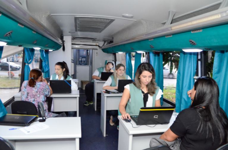 Carreta da Defensoria Pública oferta serviços jurídicos na área da família em Manaus