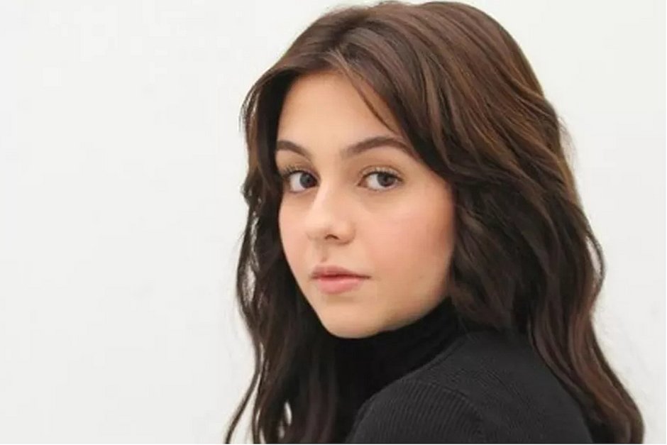 Klara Castanho fala pela 1ª vez sobre estupro e gravidez no ‘Altas Horas’ 