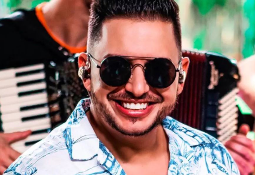 Sertanejo Kleber, da dupla com Kaue, morre de covid-19 aos 37 anos 
