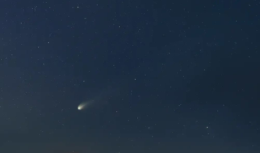 'Cometa do Diabo' ficará visível no Brasil neste domingo; confira horário