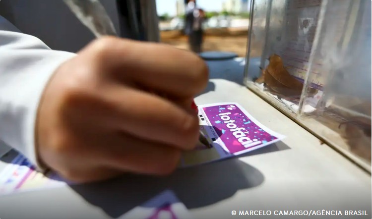Lotofácil da Independência 2025: prêmio de R$ 220 milhões será sorteado no sábado
