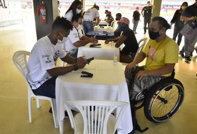 Contemplados em Manaus com o Auxílio Esporte devem receber os cartões até esta sexta