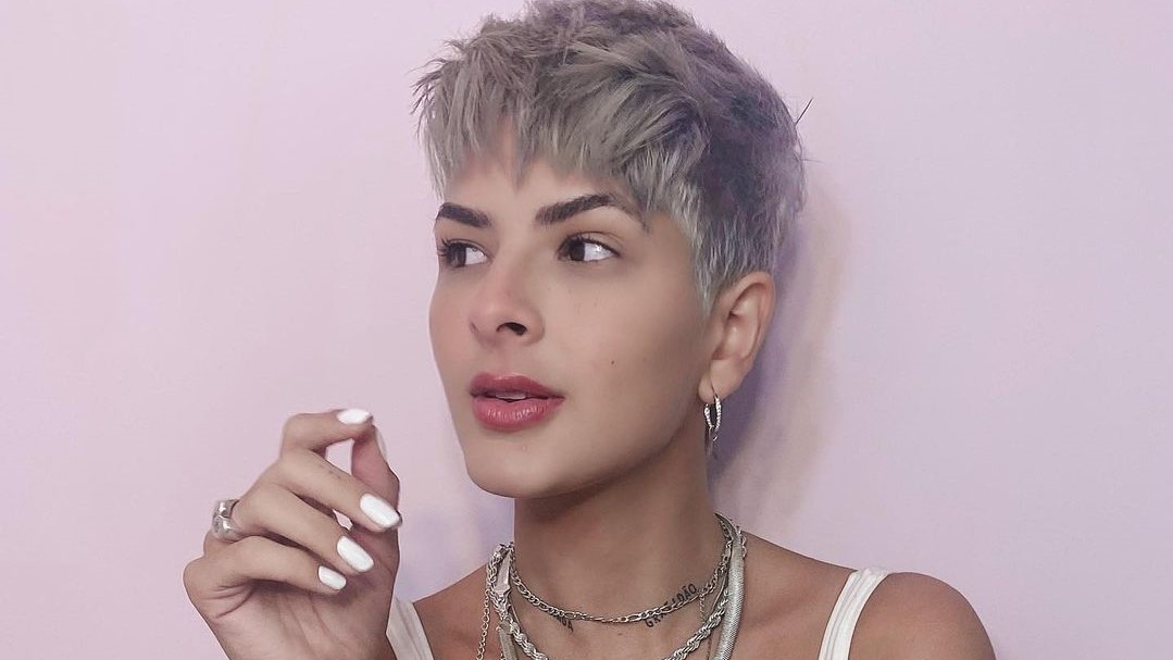 Lary Bottino surpreende peões ao entrar em 'A Fazenda 13'; veja vídeo