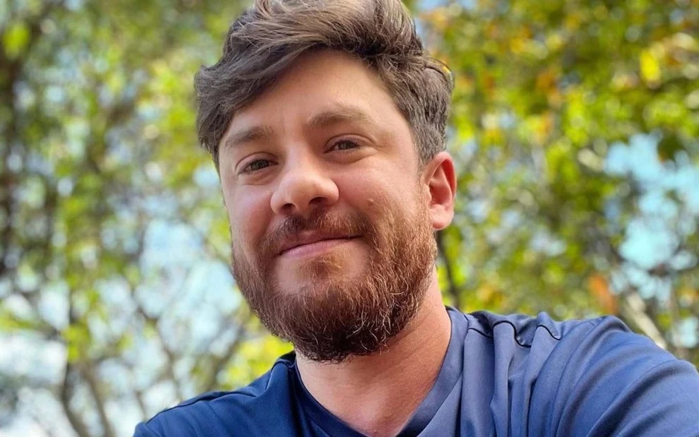 Leonardo Miggiorin revela ser gay após se declarar bissexual: ‘desde que nasci'