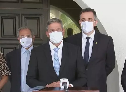 Lira e Pacheco discutem com governo volta do auxílio emergencial