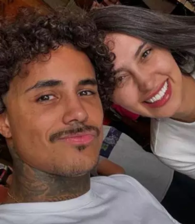 Influenciadora apaga post após anunciar fim de casamento com MC Livinho