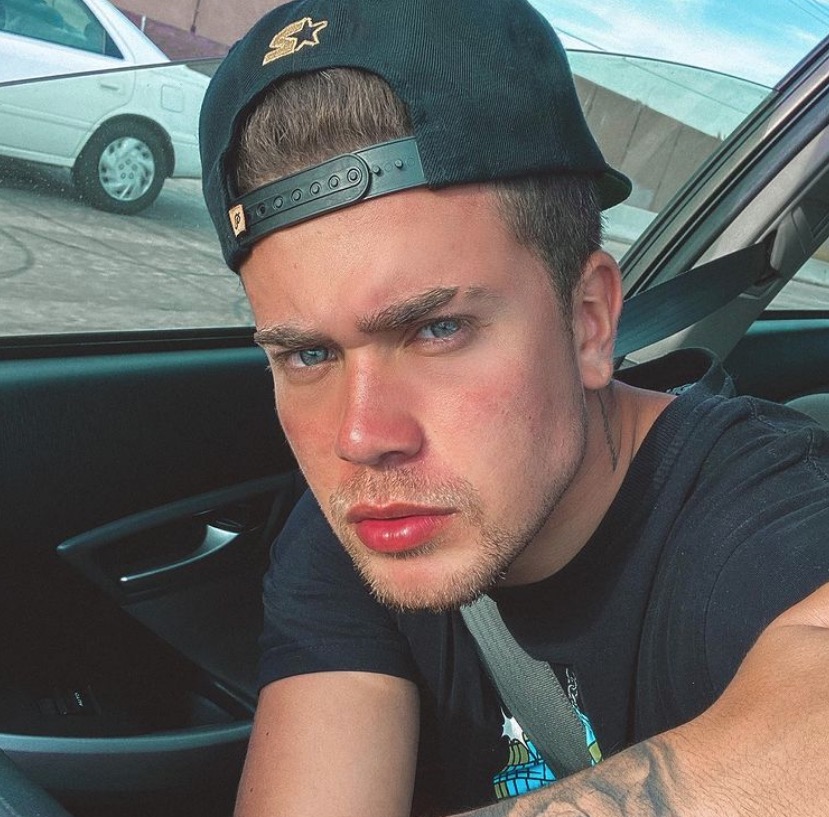 Ex de Viih Tube, Luis Mariz simula sexo em gato e é acusado de zoofilia 