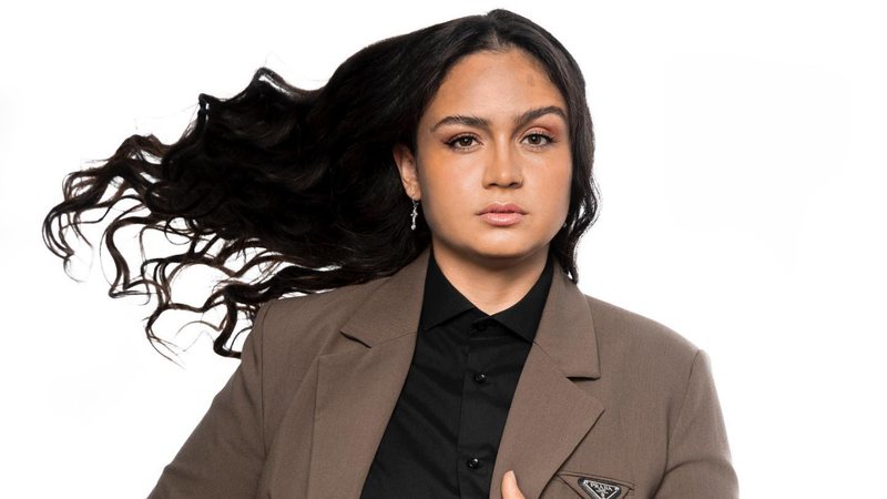 Luiza anuncia volta aos palcos após morte de Maurílio: 'pensei que tinha acabado pra mim'