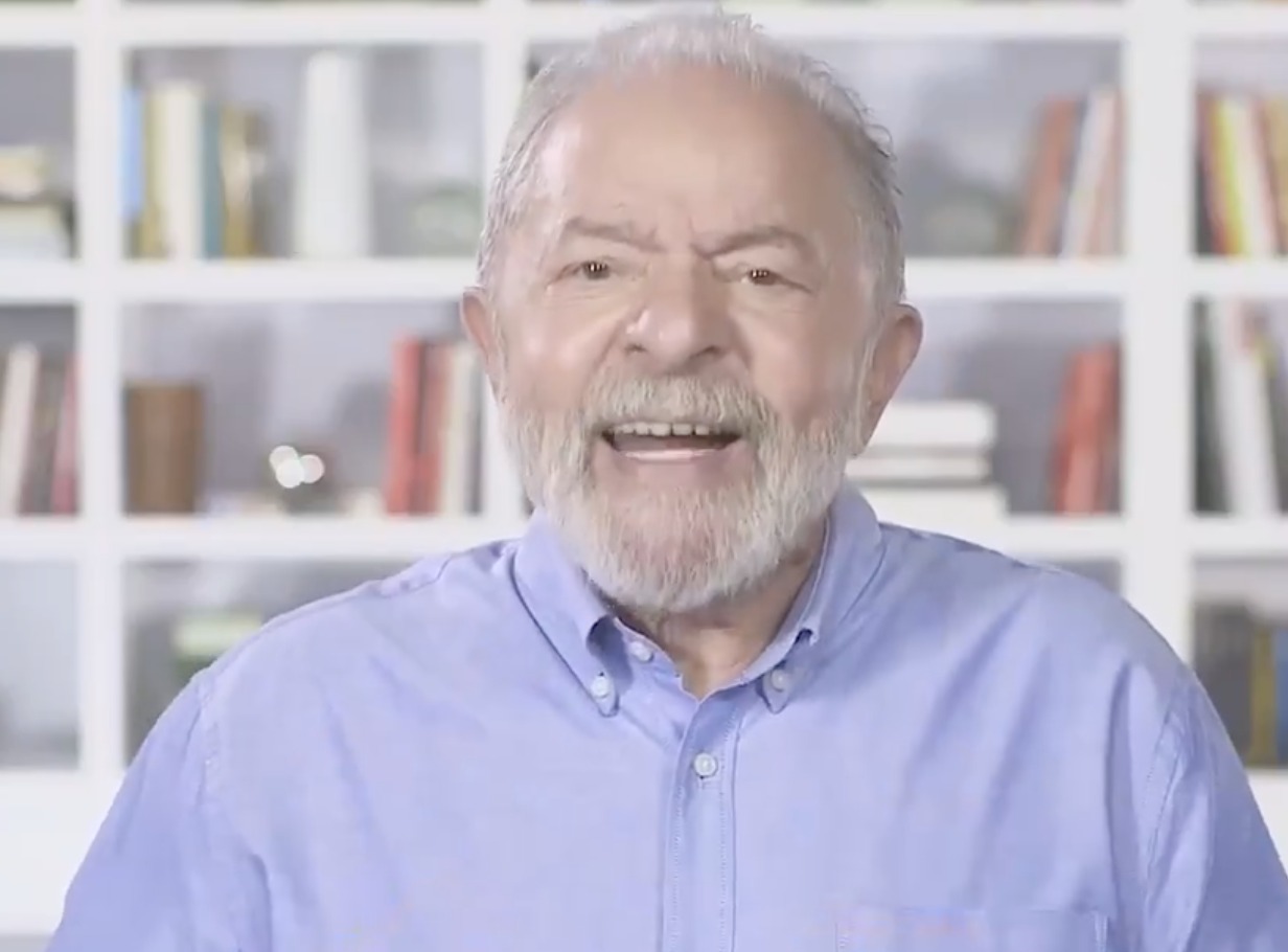 Lula reúne com embaixador russo para discutir vacinação e Sputnik V