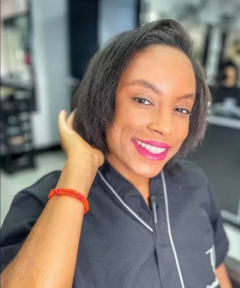 Ex-BBB Lumena choca ao mostrar cabelo verdadeiro antes de trocar megahair