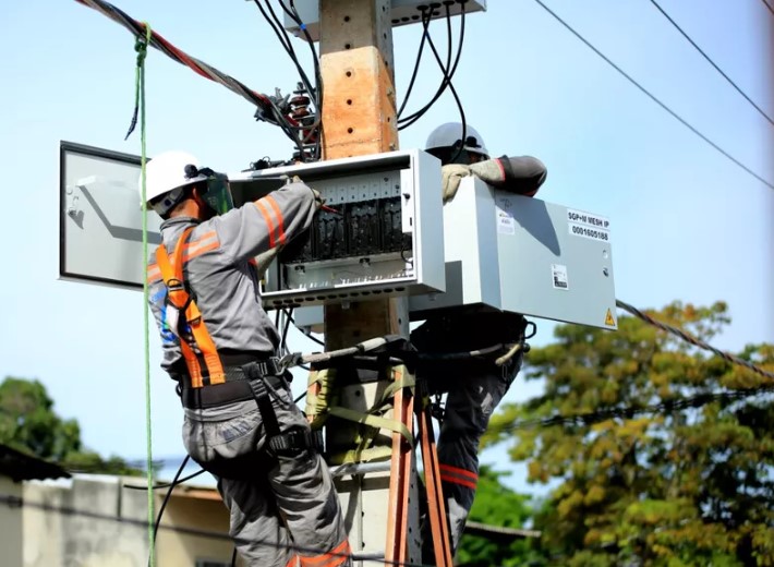 Energia não pode ser cortada enquanto fatura é contestada pelo consumidor; entenda