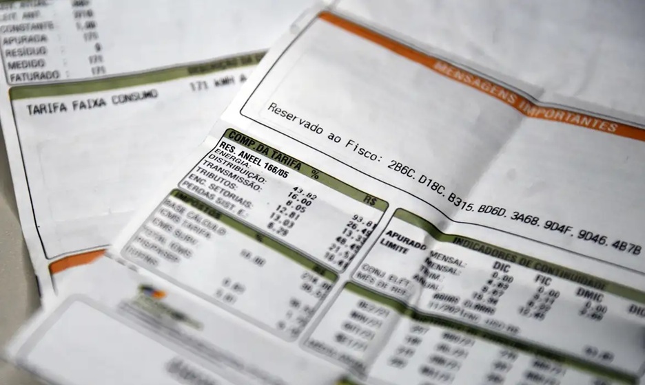 Aneel mantém bandeira vermelha 1 na energia em novembro