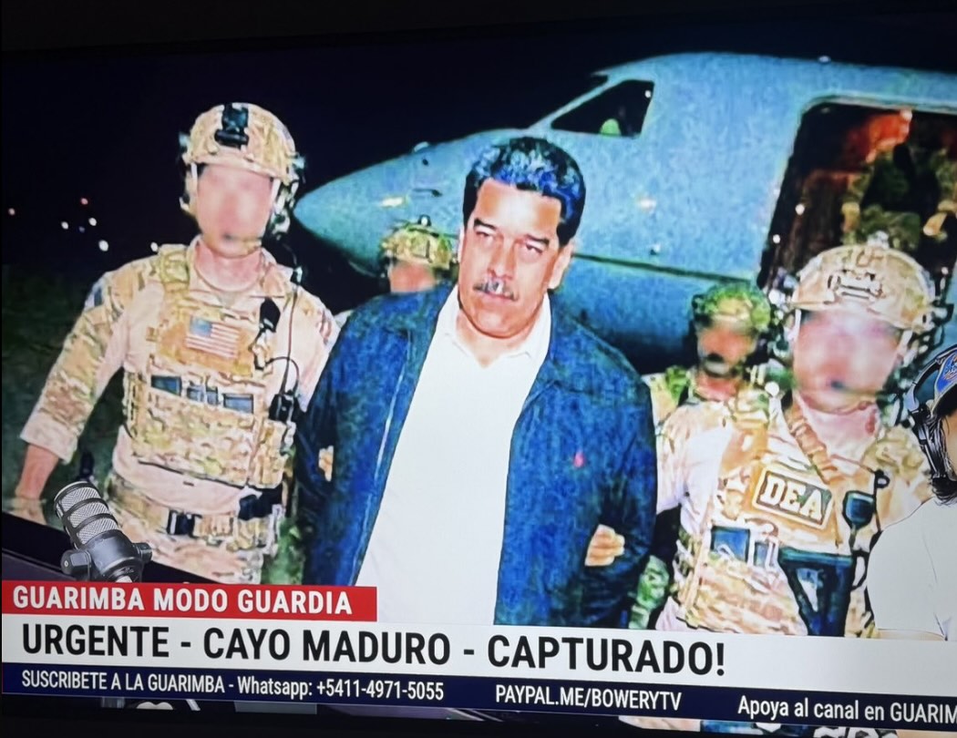 É fake a imagem que mostra Nicolás Maduro capturado pelos Estados Unidos