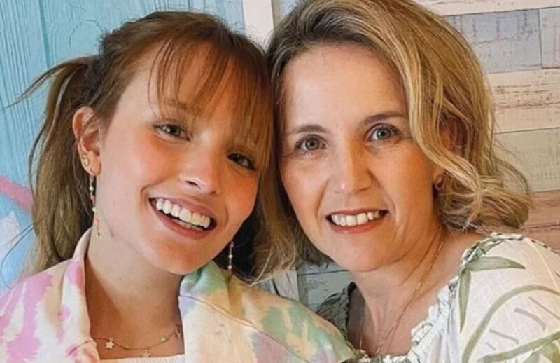 Mãe de Larissa Manoela ri de acusação sobre milho: 'Não teria R$ 10?'