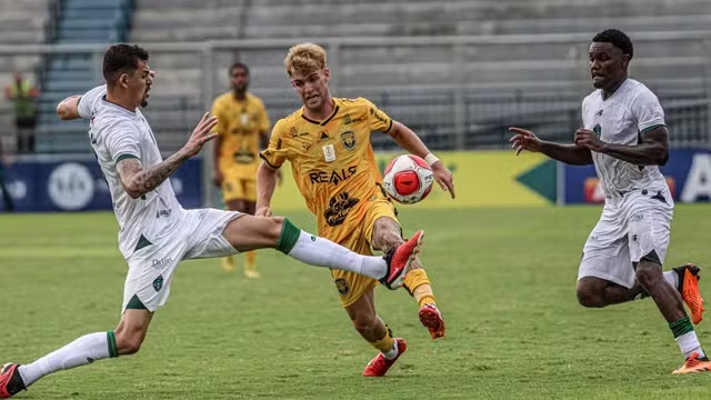 Manaus vence Amazonas por 3 a 0 e tem 100% de aproveitamento no Barezão