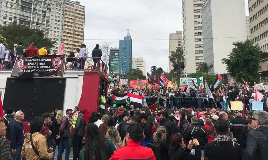 Manifestantes fazem ato pró-Palestina em cidades no Brasil e no mundo