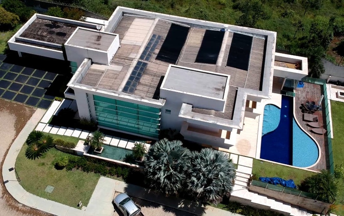 Omissão de dados de Flávio Bolsonaro é condenável, diz Marco Aurélio