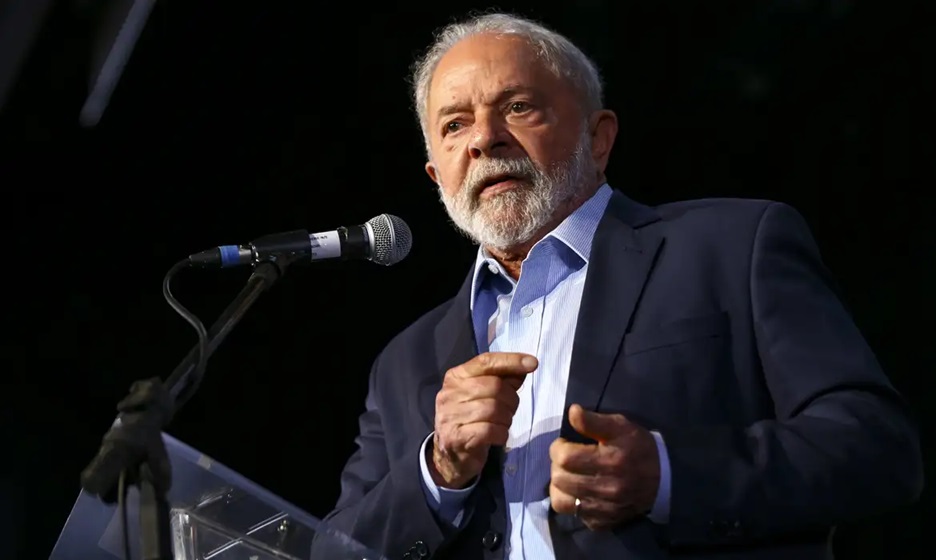 Governo Lula admite que crise de popularidade não se limita a comunicação