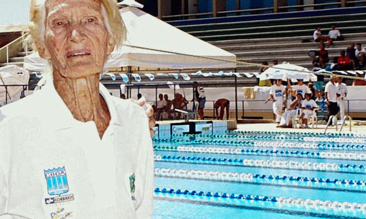 Maria Lenk é reconhecida como a patrona da natação brasileira; Ela morreu na piscina