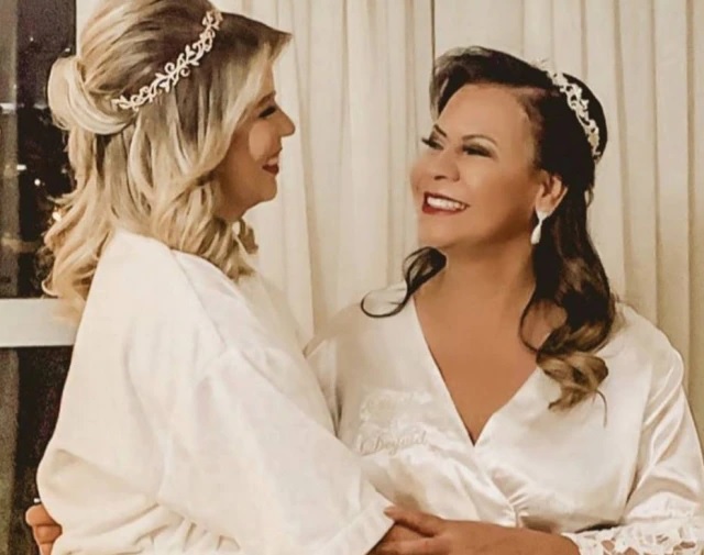 No primeiro Dia das Mães sem Marília Mendonça, Ruth Moreira lança canal de culinária no YouTube