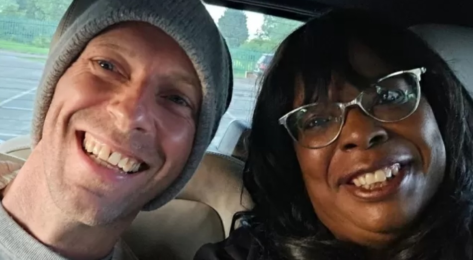 Fã pega carona com Chris Martin, do Coldplay, e faz revelação sobre o cantor