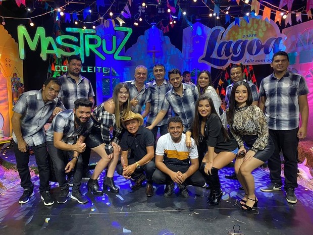 Vocalista da Mastruz com Leite explica porque abusador dormiu no quarto dela e do marido