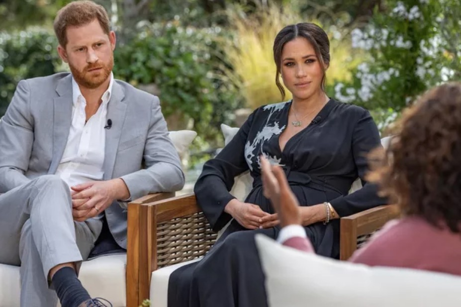 Oprah diz que racismo contra Meghan não partiu da rainha Elizabeth e Philip