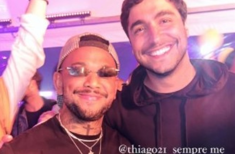 Nego do Borel curte balada e posa com ex de Anitta após sumiço e relato de depressão