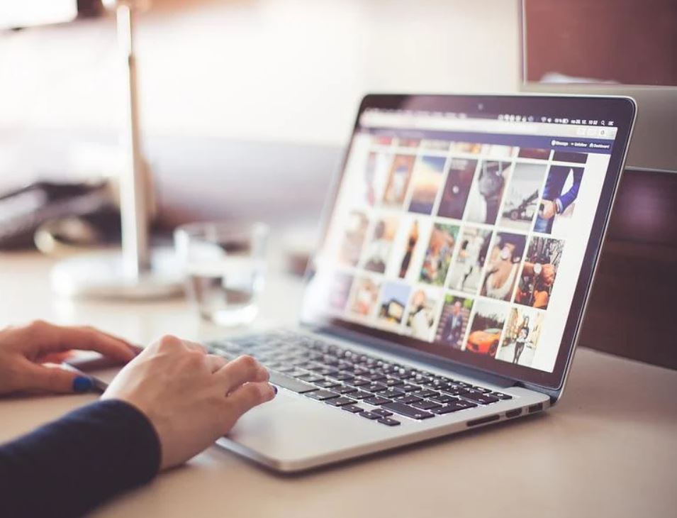 Especialista dá dicas de como reconhecer sites falsos e evitar cair em golpes