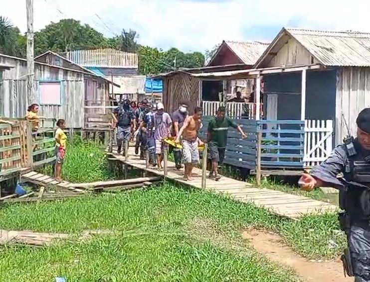 Homem é baleado ao pular em igarapé fugir da polícia no Amazonas
