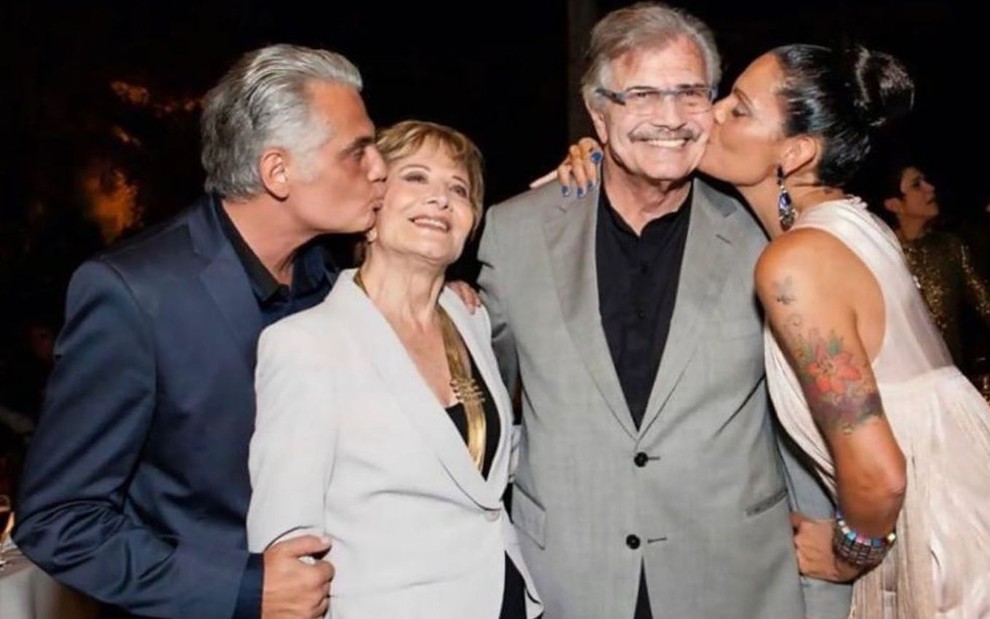 Nora de Tarcísio Meira e Glória Menezes desabafa: ‘contaminados em um descuido'