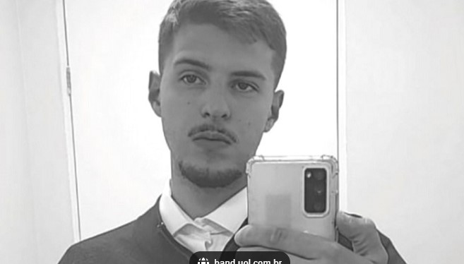 Jovem é morto após motorista se irritar com demora na saída de estacionamento